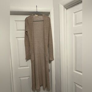 Stevie Hender Beige Knit Sweater